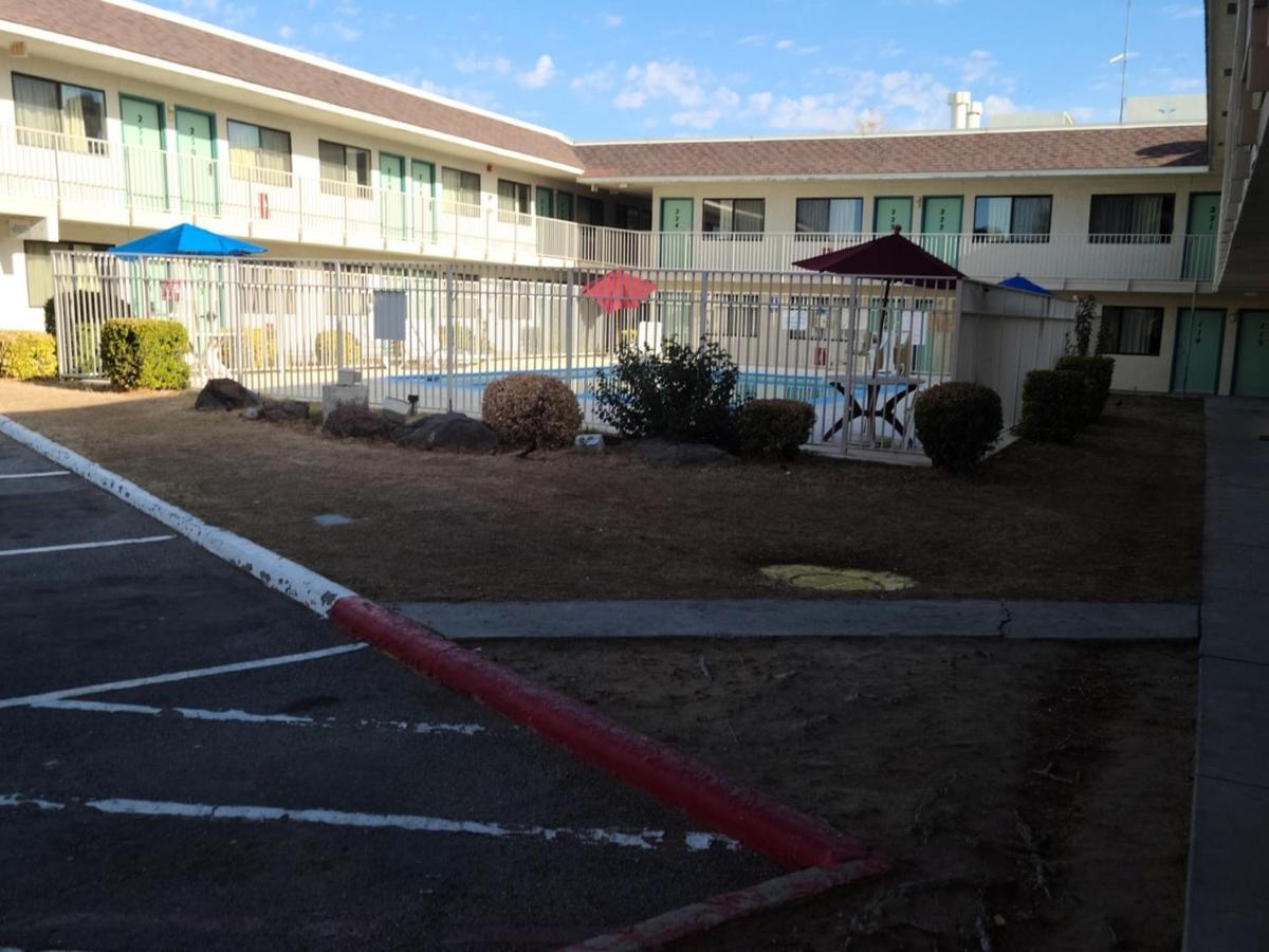 Motel 9 라스크루시스 외부 사진